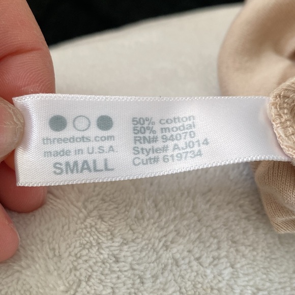 Three dots top. Size S - Picture 6 of 6